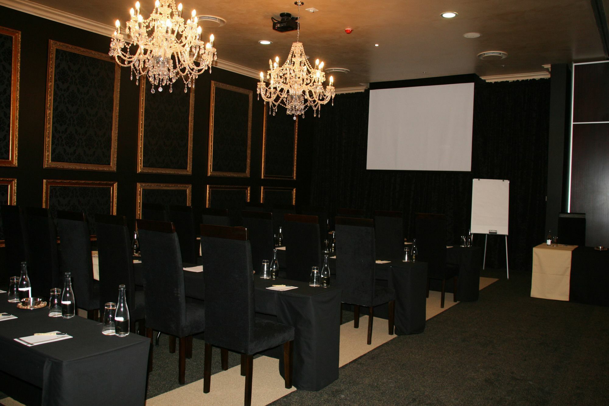 Fusion Boutique Hotel Полокване Екстериор снимка